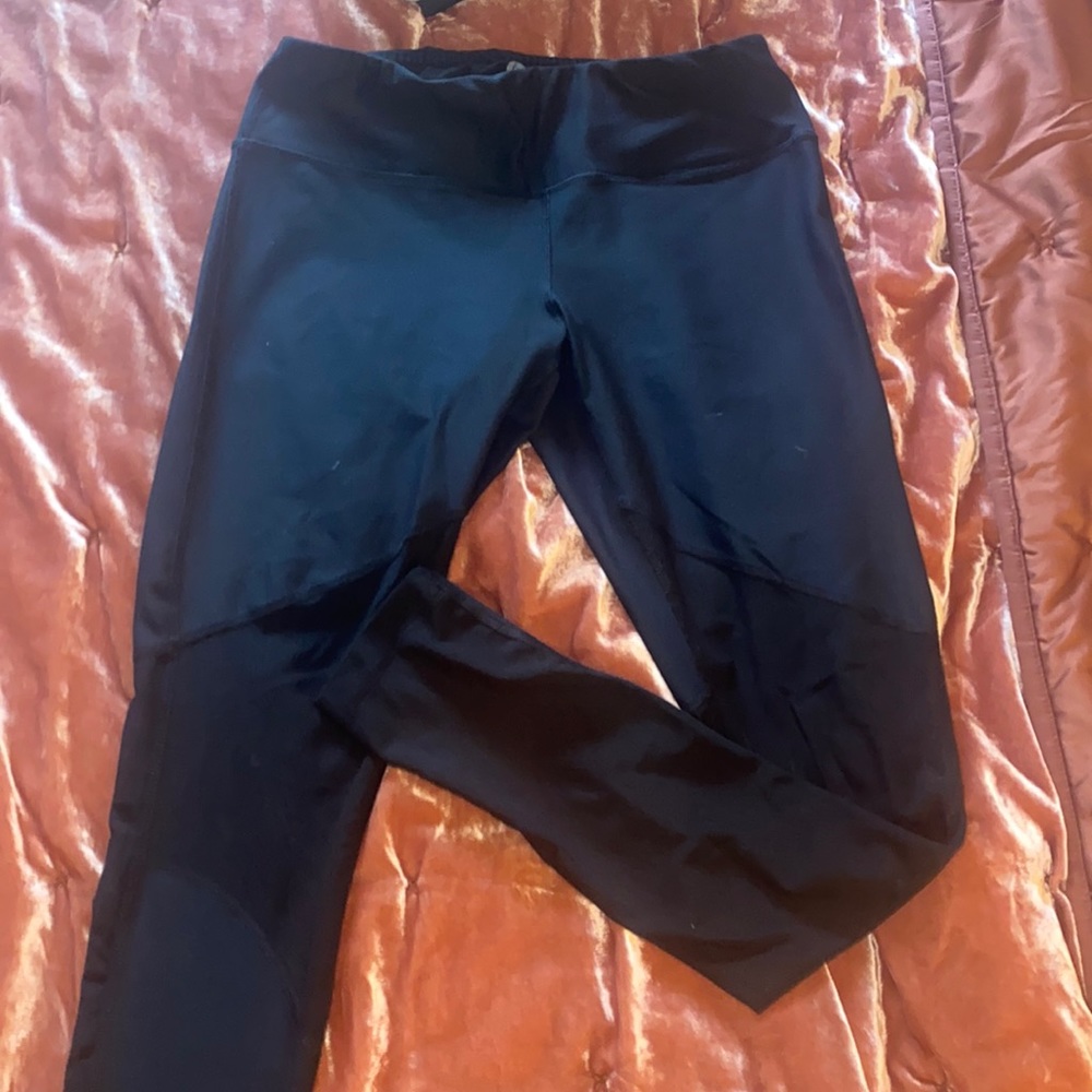 Fabletics black leggings size medium